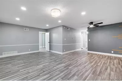 1251 Guelbreth Lane #211, Saint Louis, MO 63146 - Photo 13