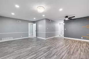 1251 Guelbreth Lane, Saint Louis, MO 63146 - Photo 13