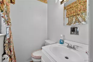 2629 Netherton Dr, Saint Louis, MO 63136 - Photo 11