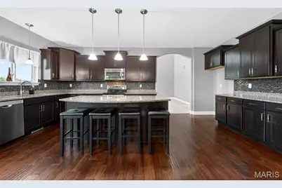 141 Central Park Avenue, Wentzville, MO 63385 - Photo 11
