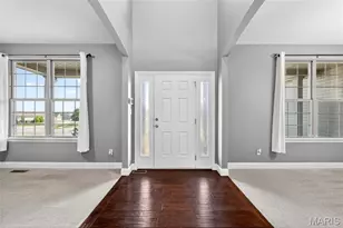 141 Central Park Ave, Wentzville, MO 63385 - Photo 5