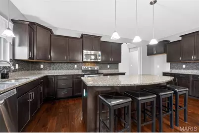 141 Central Park Avenue, Wentzville, MO 63385 - Photo 9