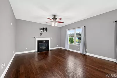141 Central Park Avenue, Wentzville, MO 63385 - Photo 17
