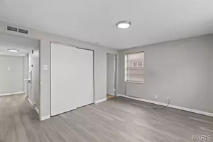 1000 Wild Cherry Ln, University City, MO 63130 - Photo 17
