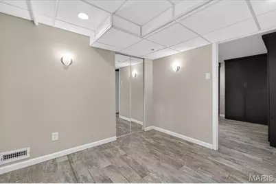 7225 Clayton Road, Saint Louis, MO 63117 - Photo 25