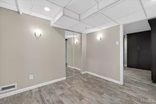 7225 Clayton Rd, Saint Louis, MO 63117 - Photo 25
