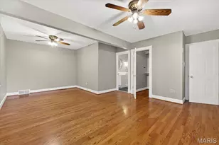 7225 Clayton Rd, Saint Louis, MO 63117 - Photo 17