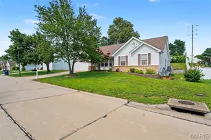 540 Crown Passage Dr, Saint Charles, MO 63303 - Photo 5