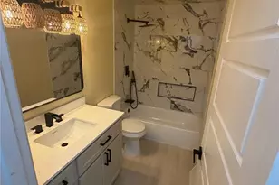 1939 Green Valley Dr, Saint Louis, MO 63136 - Photo 5