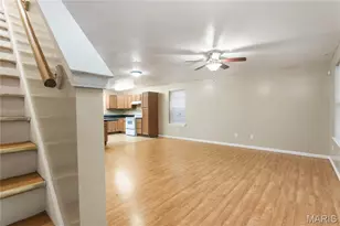1024 Bates St, Saint Louis, MO 63111 - Photo 9