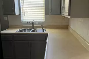 1276 Vaughan Dr, Saint Louis, MO 63130 - Photo 9
