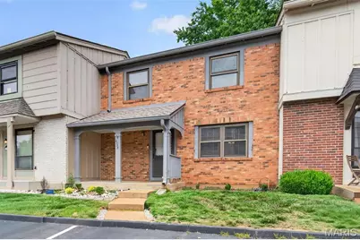 2358 Hidden Meadow Lane, Ballwin, MO 63021 - Photo 5