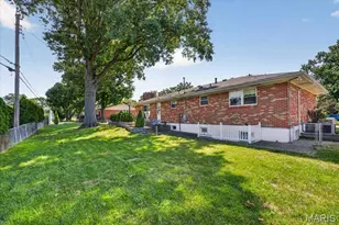 5827 Pebble Oak Dr, Saint Louis, MO 63128 - Photo 31