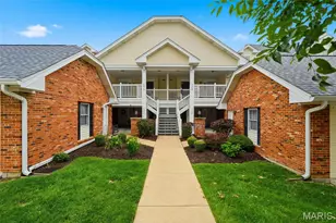 7312 Woodlawn Colonial Ln, Shrewsbury, MO 63119 - Photo 1