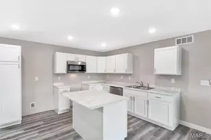 112 Ventnor Ave, Union, MO 63084 - Photo 7