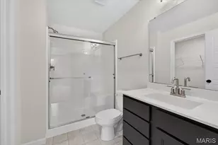 206 Red Cliff Ct, Wentzville, MO 63385 - Photo 13