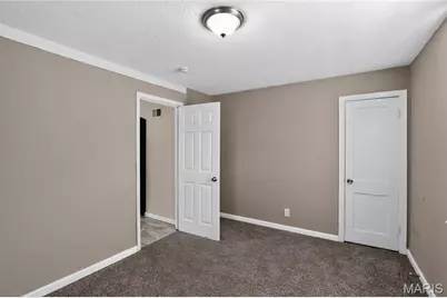 25 Barcelona Avenue, Saint Louis, MO 63138 - Photo 21