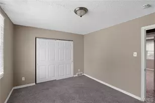 25 Barcelona Ave, Saint Louis, MO 63138 - Photo 17