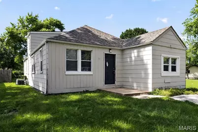 25 Barcelona Avenue, Saint Louis, MO 63138 - Photo 3