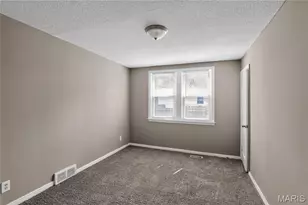 25 Barcelona Ave, Saint Louis, MO 63138 - Photo 19