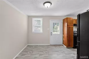 25 Barcelona Ave, Saint Louis, MO 63138 - Photo 7
