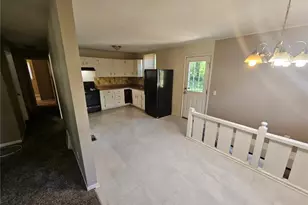 1037 Forestwood Dr, Saint Louis, MO 63135 - Photo 3