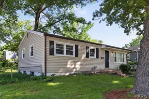 1037 Forestwood Dr, Saint Louis, MO 63135 - Photo 3