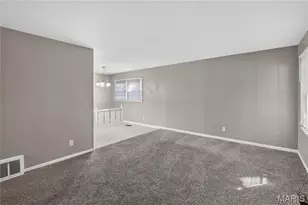 1037 Forestwood Dr, Saint Louis, MO 63135 - Photo 11