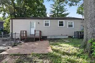 1037 Forestwood Dr, Saint Louis, MO 63135 - Photo 9