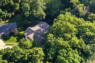 884 Village Brook Ct, Ballwin, MO 63021 - Photo 61