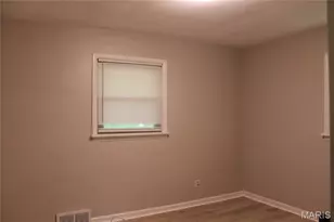 12170 McKelvey Rd, Maryland Heights, MO 63043 - Photo 7