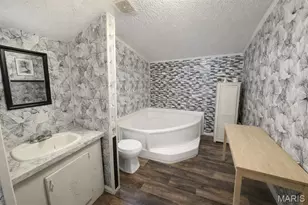 105 Mobile Manor Dr, Troy, MO 63379 - Photo 11