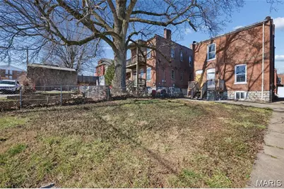 816 McLaran Avenue, Saint Louis, MO 63147 - Photo 17