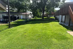 4657 Skyridge Ct, Saint Louis, MO 63128 - Photo 5