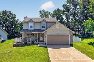 104 Langtree Dr, Wentzville, MO 63385 - Photo 1