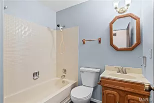12190 Rain Hollow Ct, Maryland Heights, MO 63043 - Photo 13