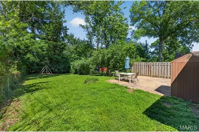 17 Greendale Drive, Saint Louis, MO 63121 - Photo 33