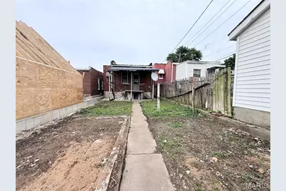4176 Newport Court, Saint Louis, MO 63116 - Photo 11