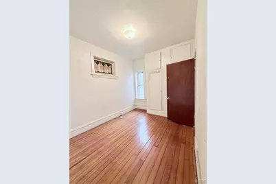 4176 Newport Court, Saint Louis, MO 63116 - Photo 7