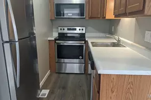 9421 Stansberry Ave, Saint Louis, MO 63134 - Photo 7