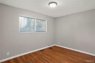 10226 Green Valley Dr, Saint Louis, MO 63136 - Photo 15
