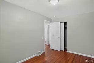 10226 Green Valley Dr, Saint Louis, MO 63136 - Photo 11