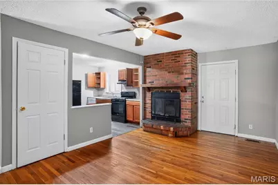 6315 Coventry Drive, Saint Louis, MO 63033 - Photo 5