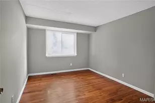 6315 Coventry Dr, Saint Louis, MO 63033 - Photo 15