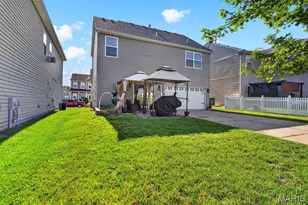 1011 Glengarry Dr, Wentzville, MO 63385 - Photo 19