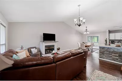 609 Lakewood Drive, Lake Saint Louis, MO 63367 - Photo 5