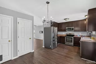 200 Candice Way, Saint Charles, MO 63376 - Photo 5