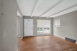 8808 Cherrywood Ln, Jennings, MO 63136 - Photo 5