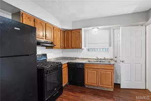 8808 Cherrywood Ln, Jennings, MO 63136 - Photo 7