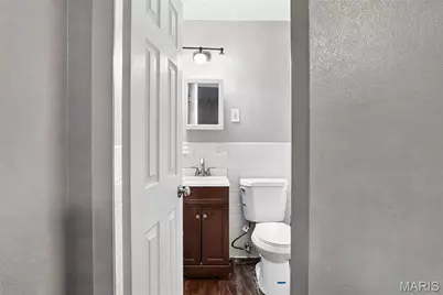 8808 Cherrywood Lane, Jennings, MO 63136 - Photo 15